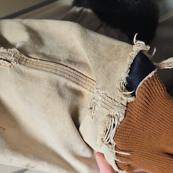 Carhartt Tan Hooded Jacket with Brown Trim - Picture 6 of 8